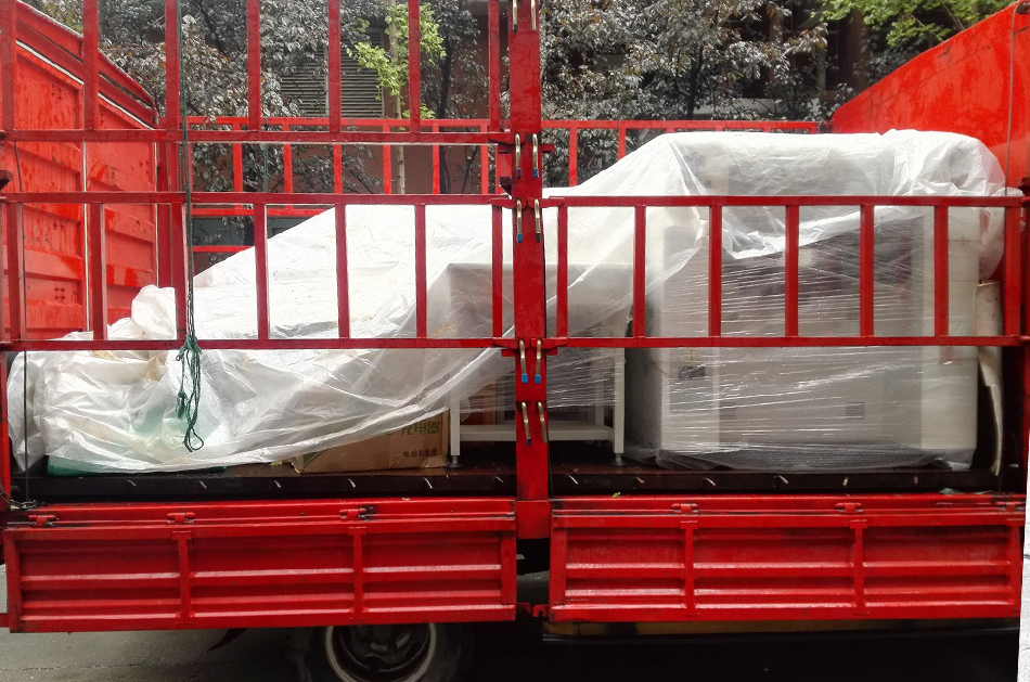 南京客戶SMT設(shè)備專車送貨，貨到上門(mén)安裝調(diào)試